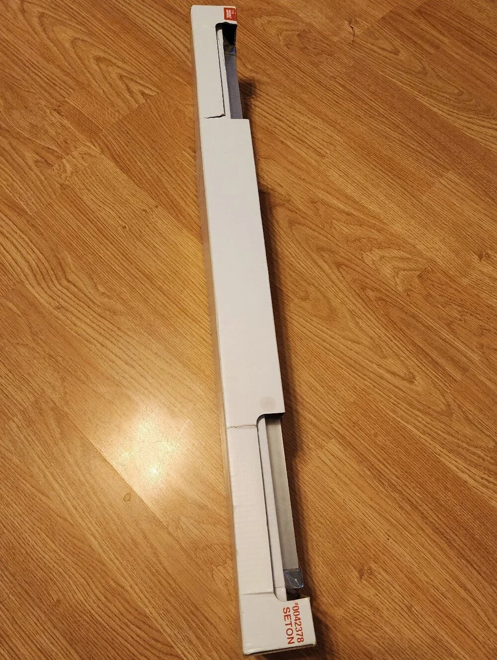 Project Source Seton 24 inch Chrome Towel Bar Bathroom Concealed Mounting